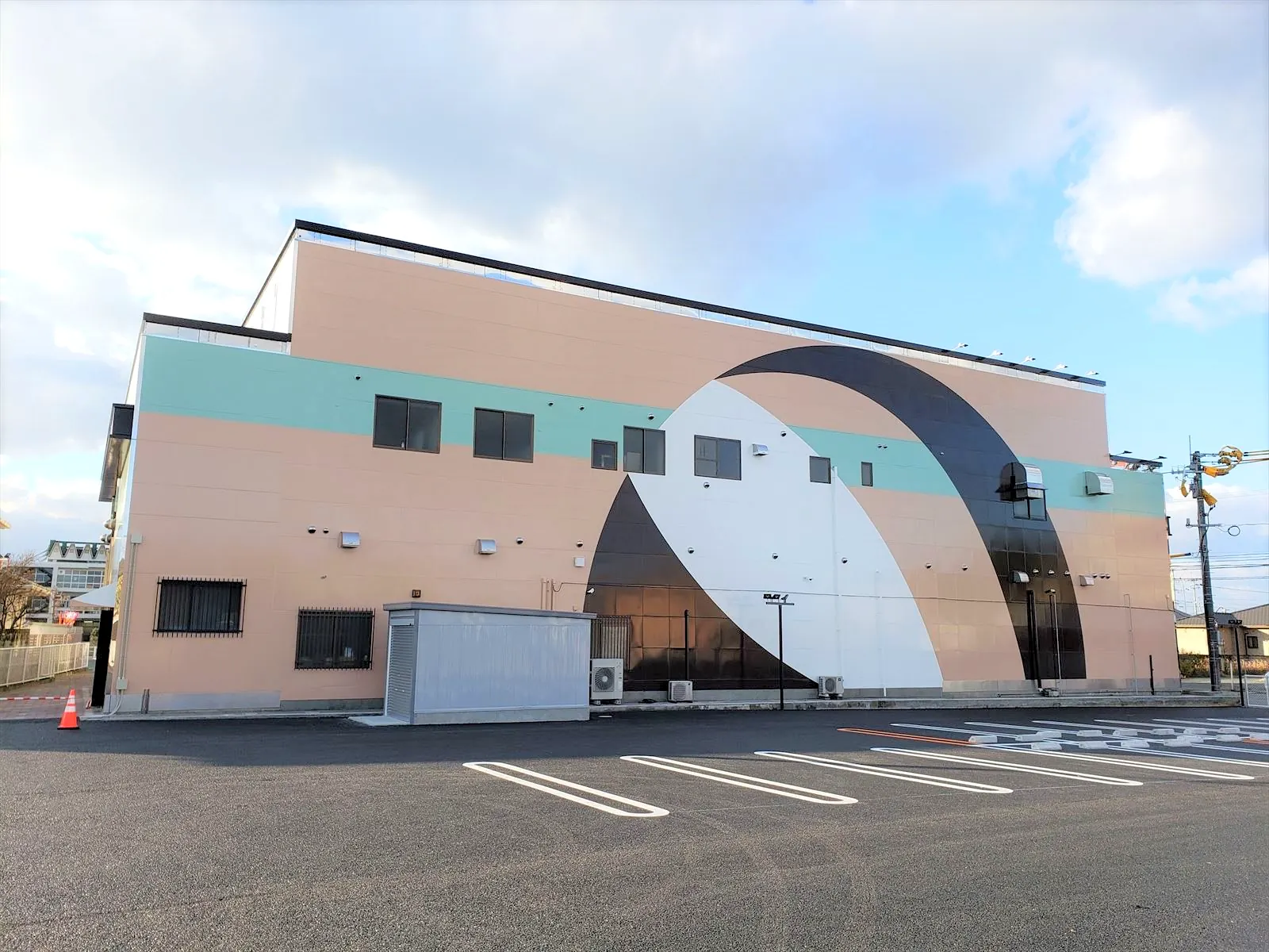 荒尾市 店舗 外壁デザイン塗装