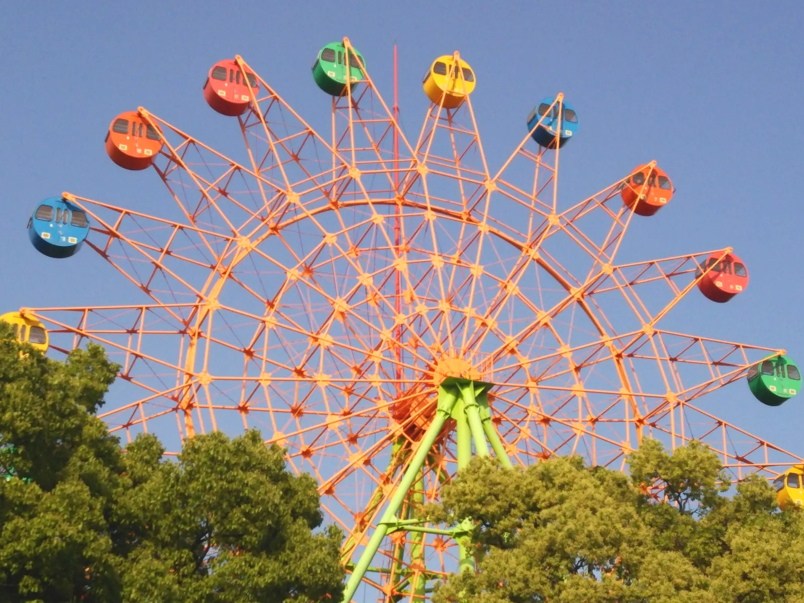 遊園地 観覧車 塗り替え工事